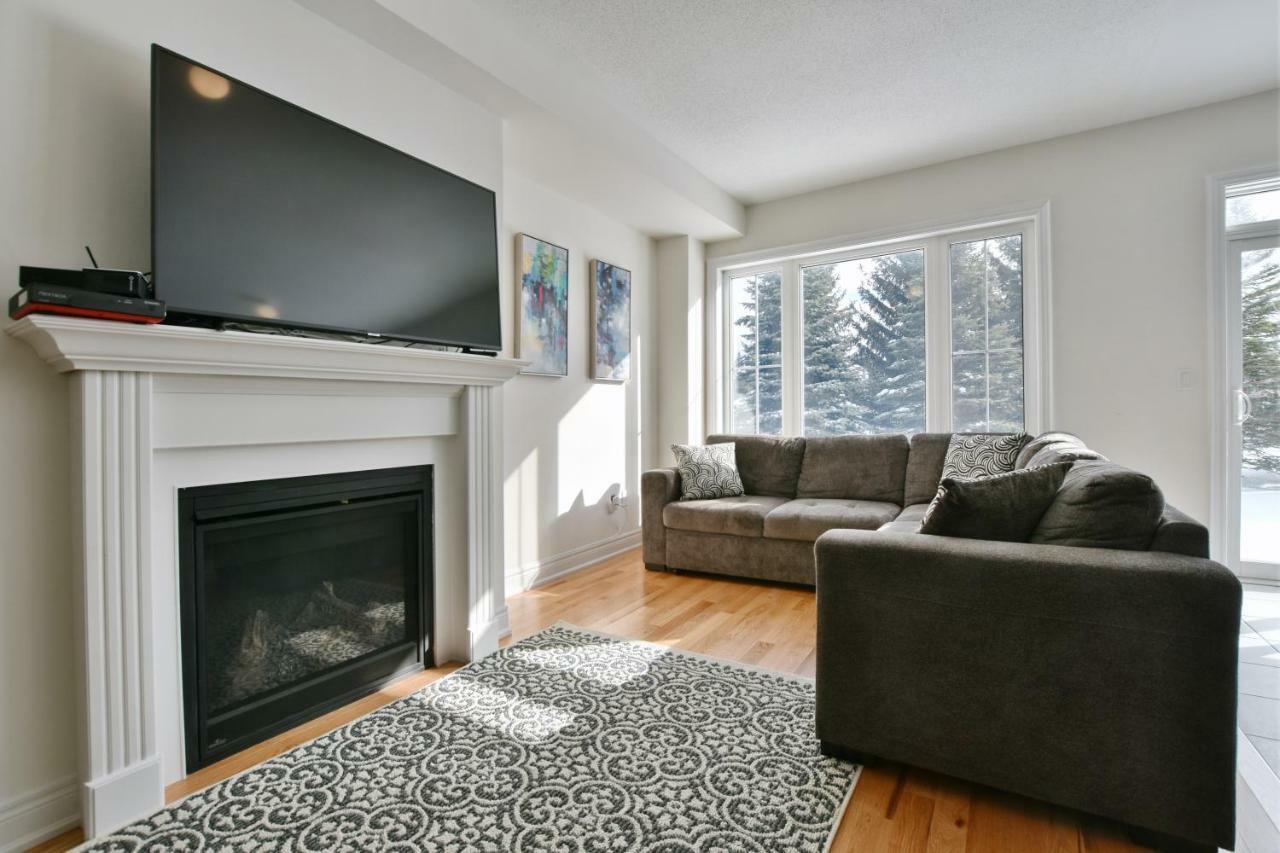 New Blue Mountain Village Snowbridge Executive Townhome Sleeps 10 With Outdoor Pool And Shuttle Nottawa Εξωτερικό φωτογραφία